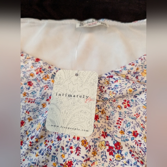 Free People Intimately Bella Floral Puff Sleeve Body Suit, XS - Picture 3 of 7